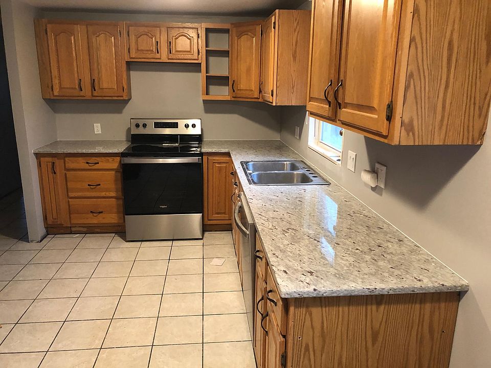 2nd image of 20 Kirk Dr