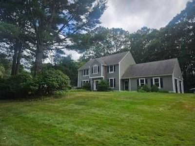 35 Sheep Farm Dr, East Greenwich, RI, 02818