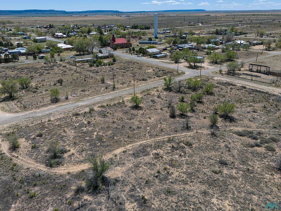 2nd image of 3 Three Sevens Ranch Rd