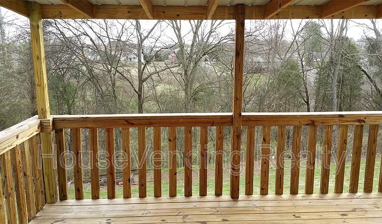 2214 Highland Rd — Photo 2
