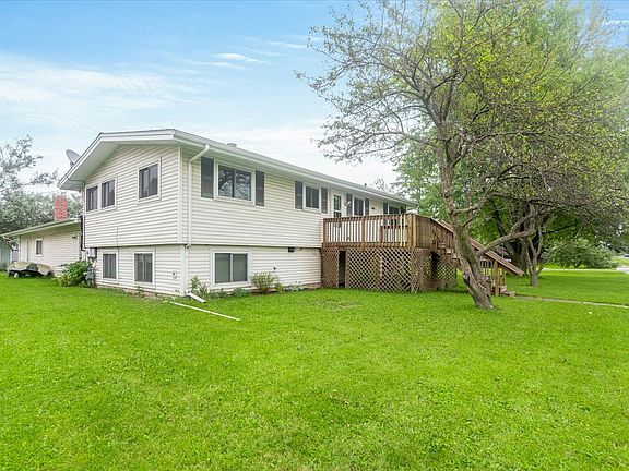2nd image of 318 37th Ave E