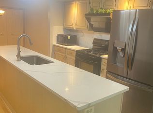 5763 Som Center Rd, Solon, OH 44139