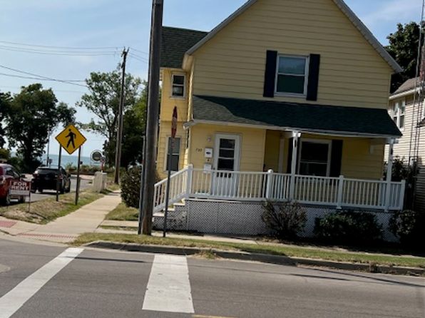 730 Lions Park Dr FLOOR 1