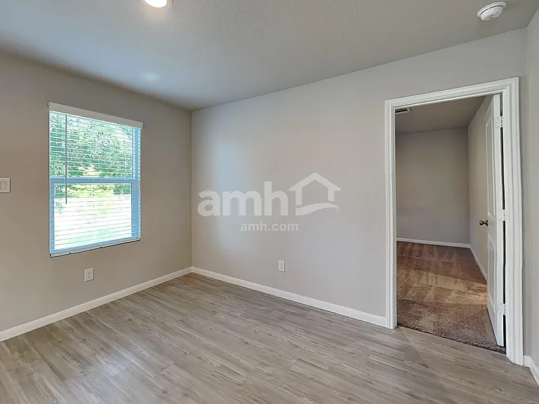 9978 Sarrebourg St — Photo 7