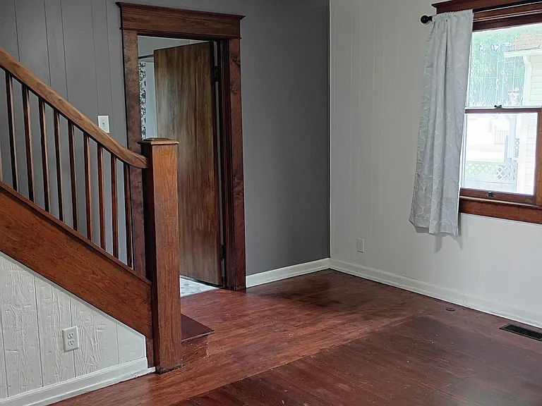 1219 E Market St — Photo 12