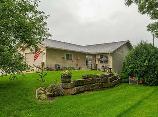 1012 Georgene St, Dodgeville, WI 53533