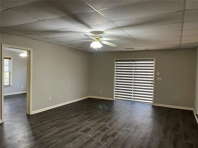 2476 Sewell Mill Rd — Photo 34
