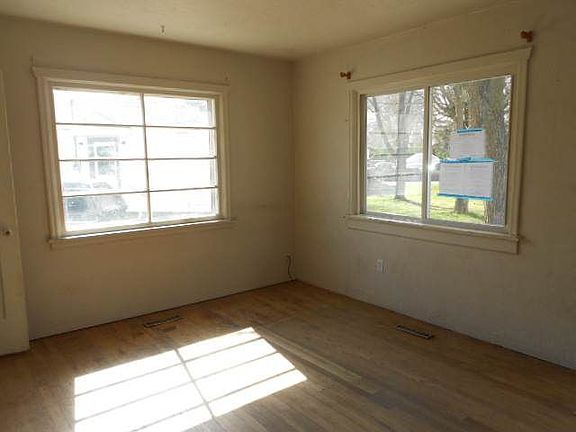 Bedroom #1