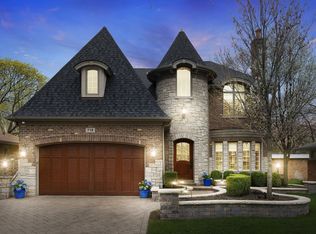 718 S Fairview Ave, Elmhurst, IL 60126