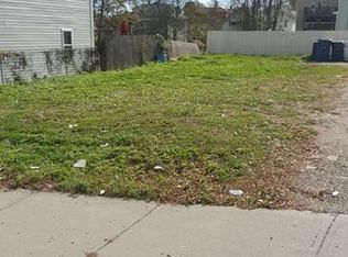 64 Hazard St, New Bedford, MA 02740