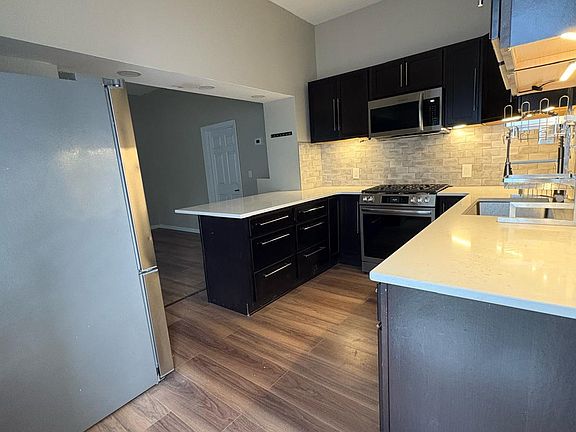 2nd image of 505 Walden Ave