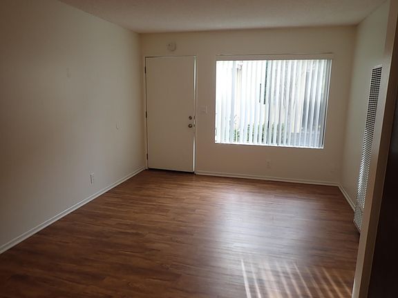 2nd image of 416 W Padre St #7