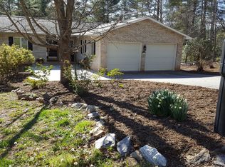 409 Lake Forest Dr, Wilkesboro, NC 28697