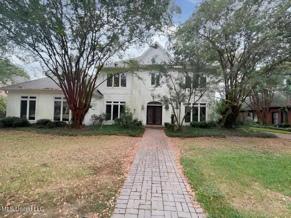 352 Long Cove Dr, Madison, MS 39110