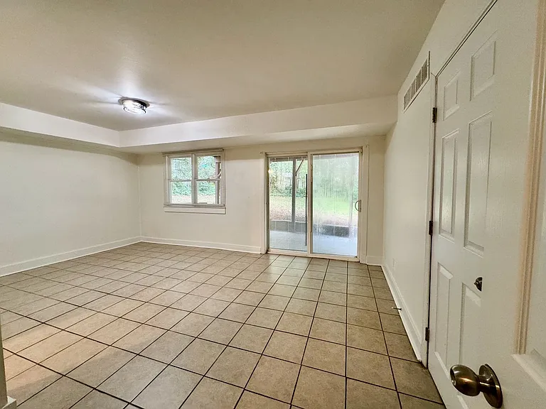 508 Landers Dr SW — Photo 18