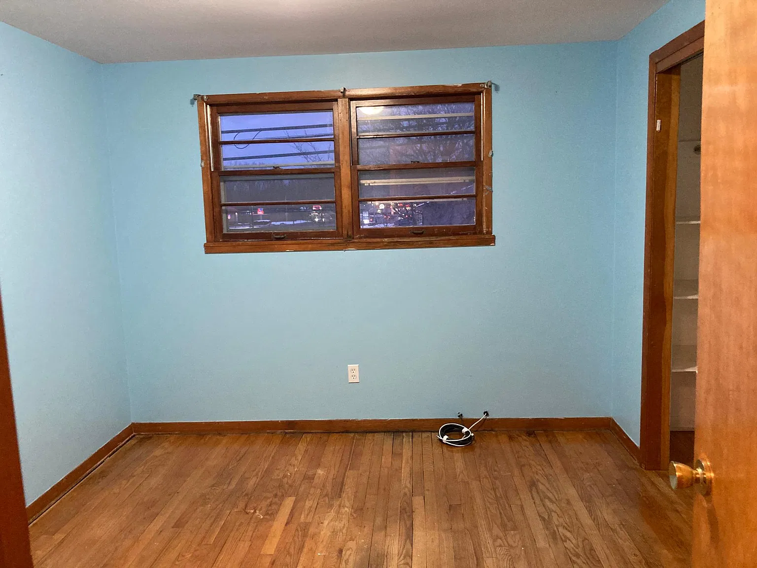 3 bed, 1296 sqft, $2,200 — Photo 2
