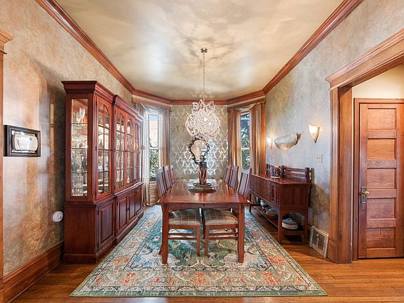 5th image of 714 Ashland Ave