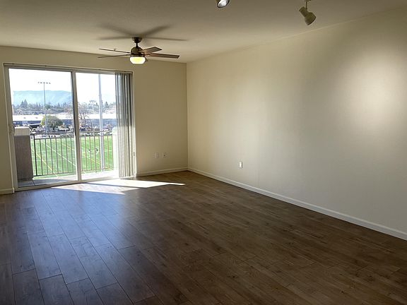 5th image of 809 Auzerais Ave #1UNTI-339