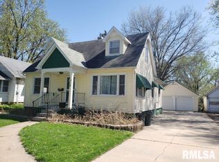218 E Main St, Geneseo, IL 61254