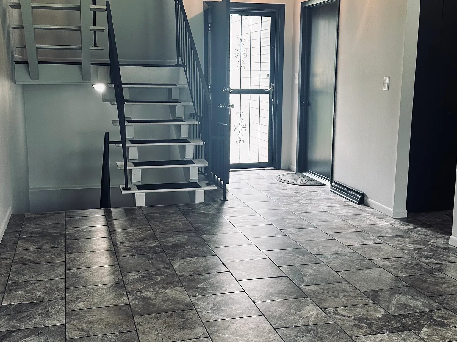 4420 Lori Dr — Photo 1