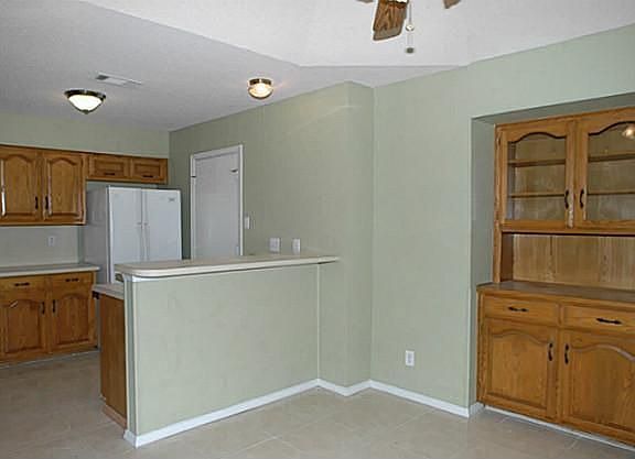 5th image of 3642 Foxboro Ln