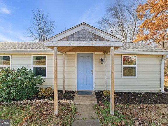 5th image of 6032 Sperryville Pike W
