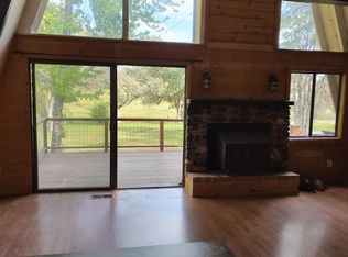 11544 Scotts Dr, Grass Valley, CA 95949