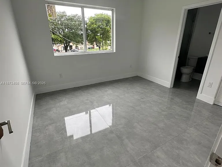 723 NW 19th Ave #B — Photo 9