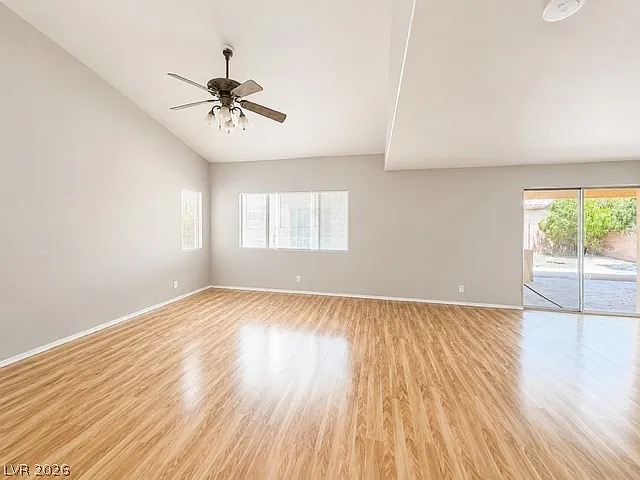 4 bed, 3.5 bath, 2665 sqft, $2,550 — Photo 3