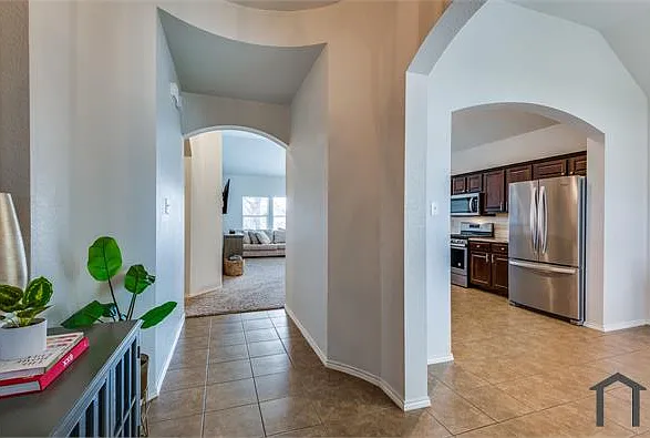 1433 Villa Paloma Blvd — Photo 4
