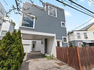 111 Charles St #111, Cambridge, MA 02141