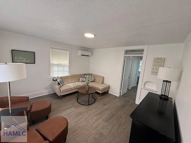 556 E Cherry St #3 — Photo 8