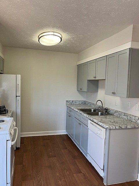 1st image of 825 Briar Creek Ct NE #825