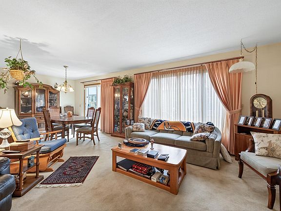 4th image of 187 Valleyside Dr