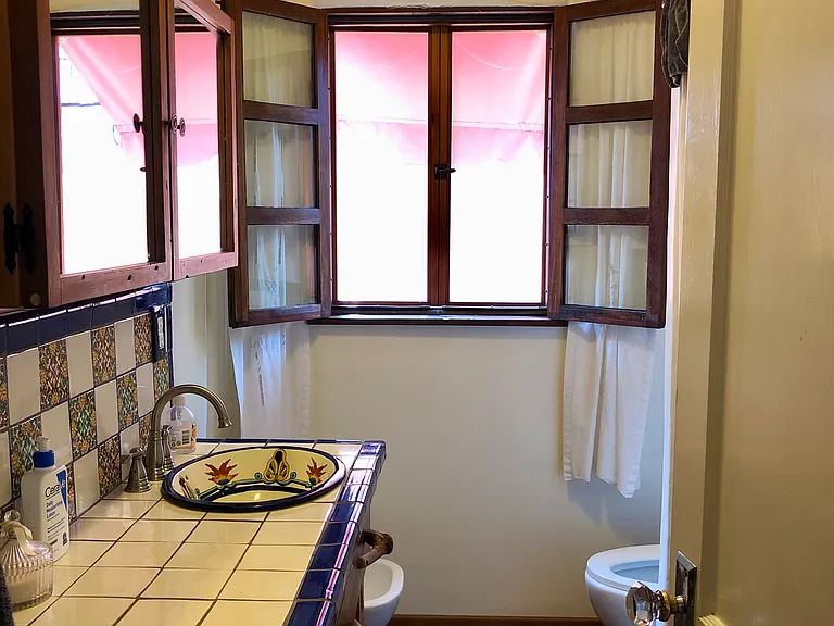 252 S Griffith Park Dr — Photo 28