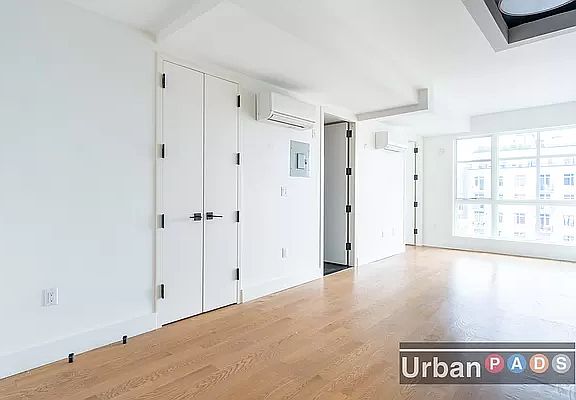 4th image of 930 De Kalb Ave #125