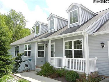 2nd image of 1053 Somerset Ln