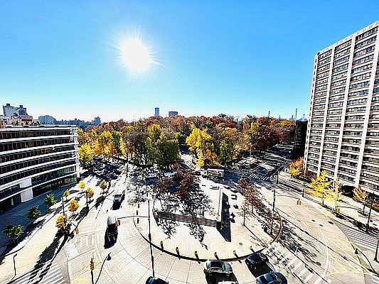1st image of 301 Cathedral Pkwy #8G