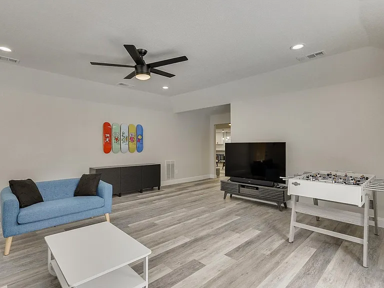3921 Amy Ave — Photo 14