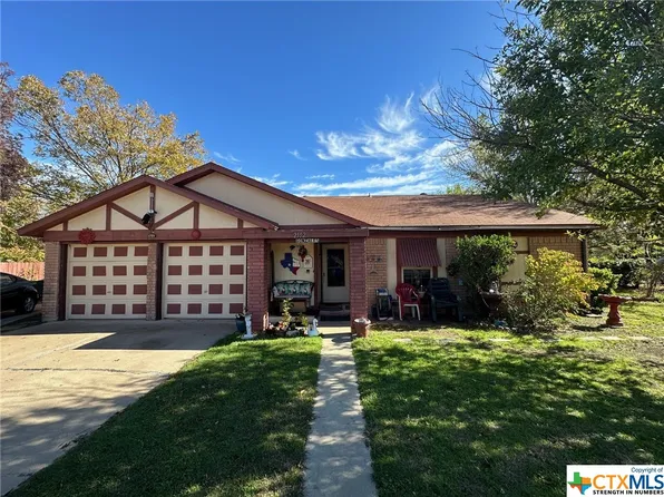 2102 Robert E Lee Dr, Killeen, TX 76543