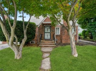 24 Springer St, Belleville, NJ 07109