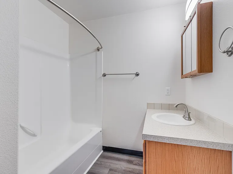 2312 White Ave #101 — Photo 22