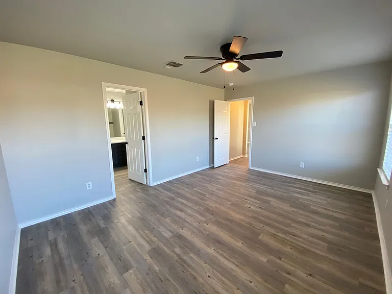303 Cardinal Way — Photo 13