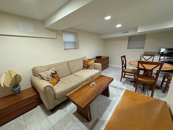 3rd image of 2718 W 35th Pl #1
