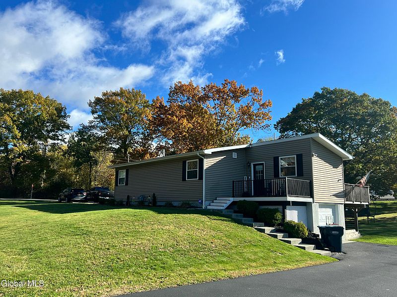 2nd image of 2 Colehamer Avenue