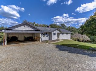 320 Hague Dr, Columbus, NC 28722