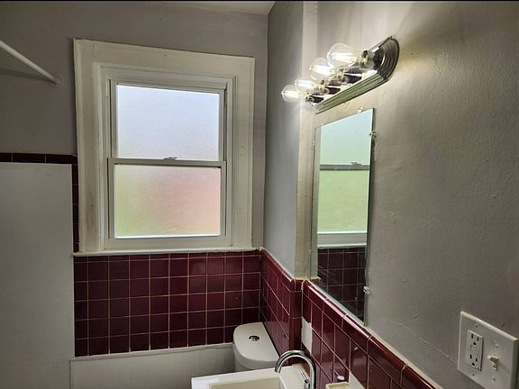 5th image of 4045 Clements St #3