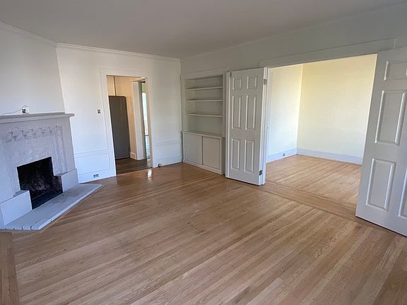 2nd image of 423 Winchester St