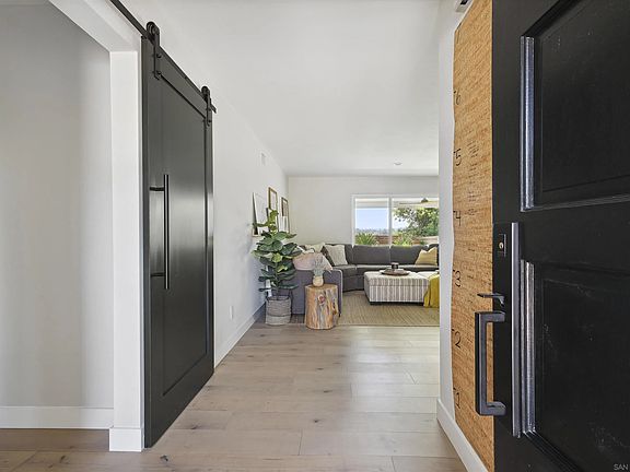 4th image of 5615 Madra Ave