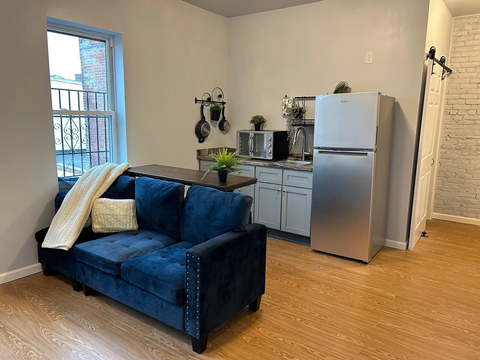 Studio, 348 sqft, $1,195 — Photo 2
